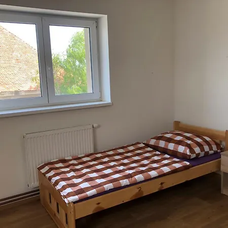 Hostel Sleep & Go Czech Republic - Korycany *